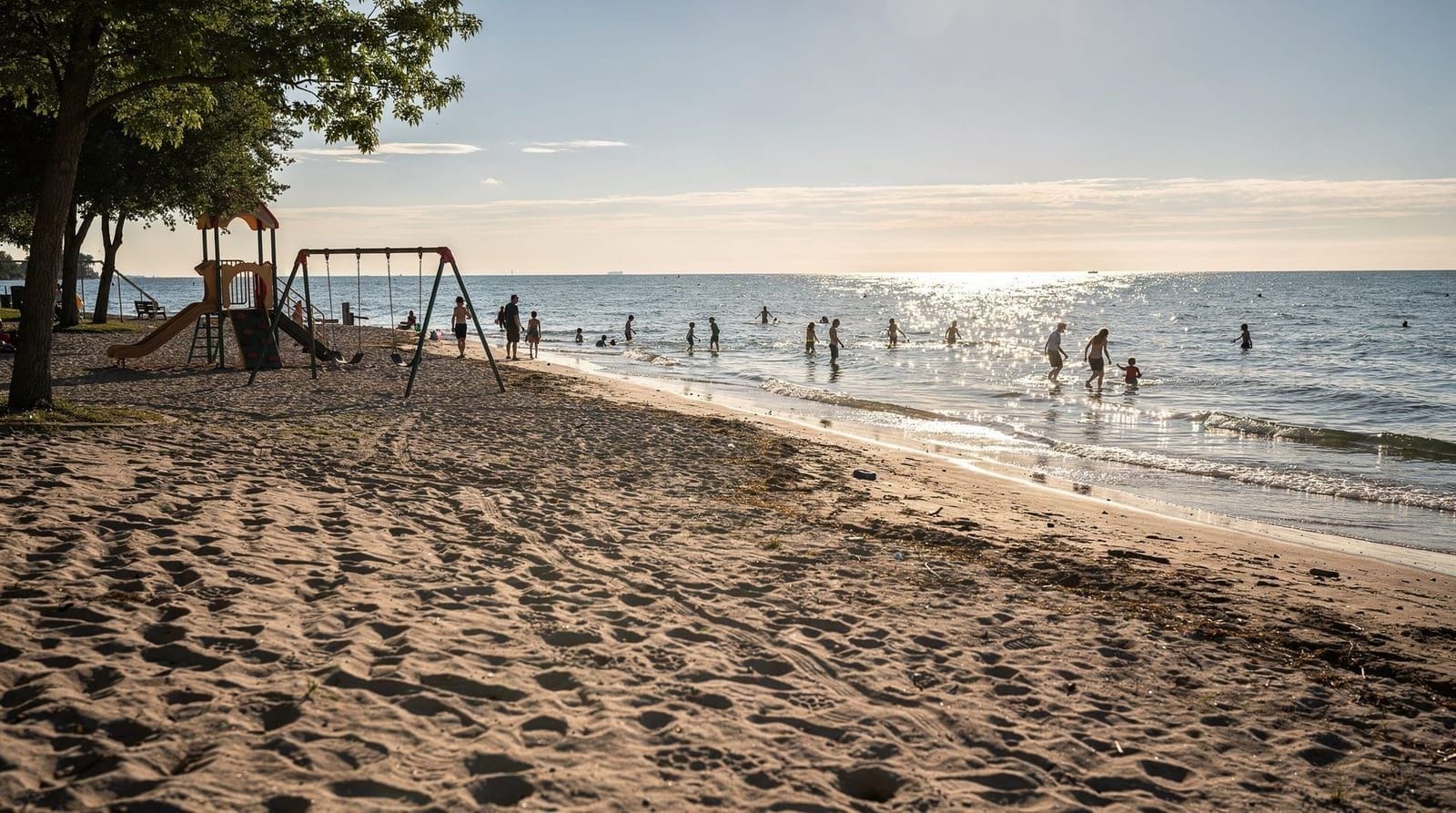 Beste stranden voor gezinnen in Toronto — Toronto's gezinsvriendelijke stranden vergeleken — Centre Island, Hanlan's Point