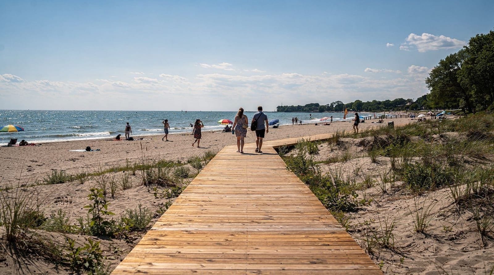 Gids voor The Beaches — The Beaches is Toronto's rustige oostelijke buurt aan het meer: een boardwalk va